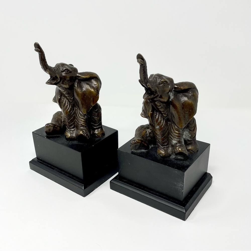 Black and Bronze Elephant Bookend Set